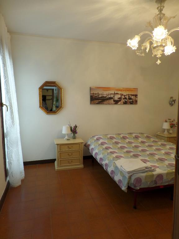 Apartment Essence Of Венеция Екстериор снимка